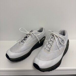 Ari MBT White Shoes (Size 10-10.5)